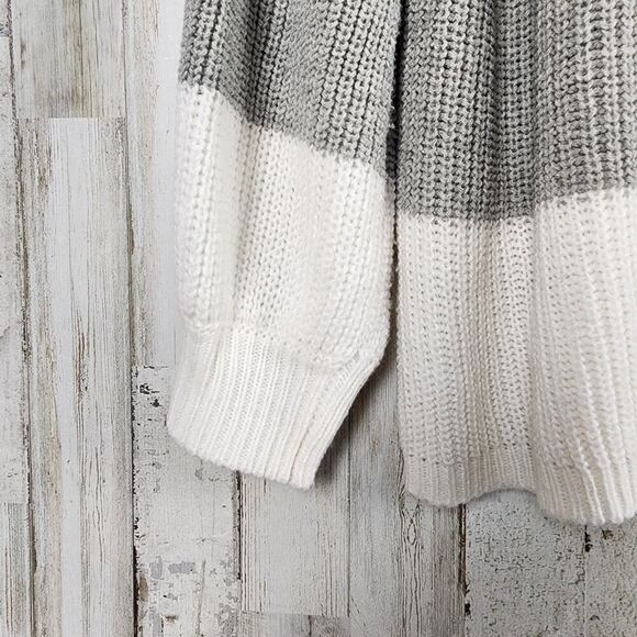 Amaryllis Striped Mock Neck Sweater Size S/M - Picture 9 of 9